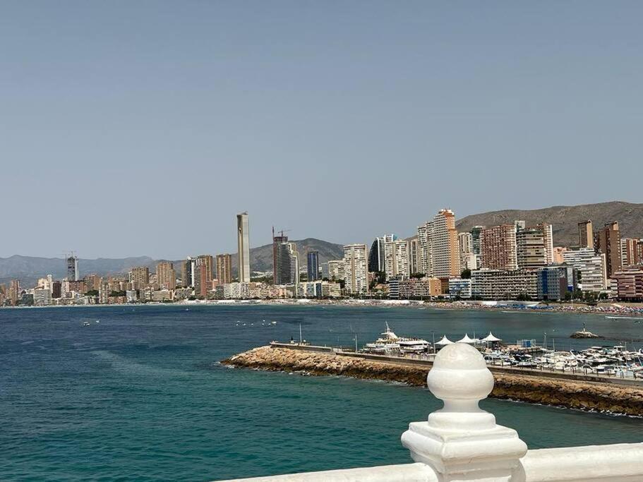 Ferienwohnung Apartamento Centrico Y En Primera Linea De Playa Benidorm Exterior foto