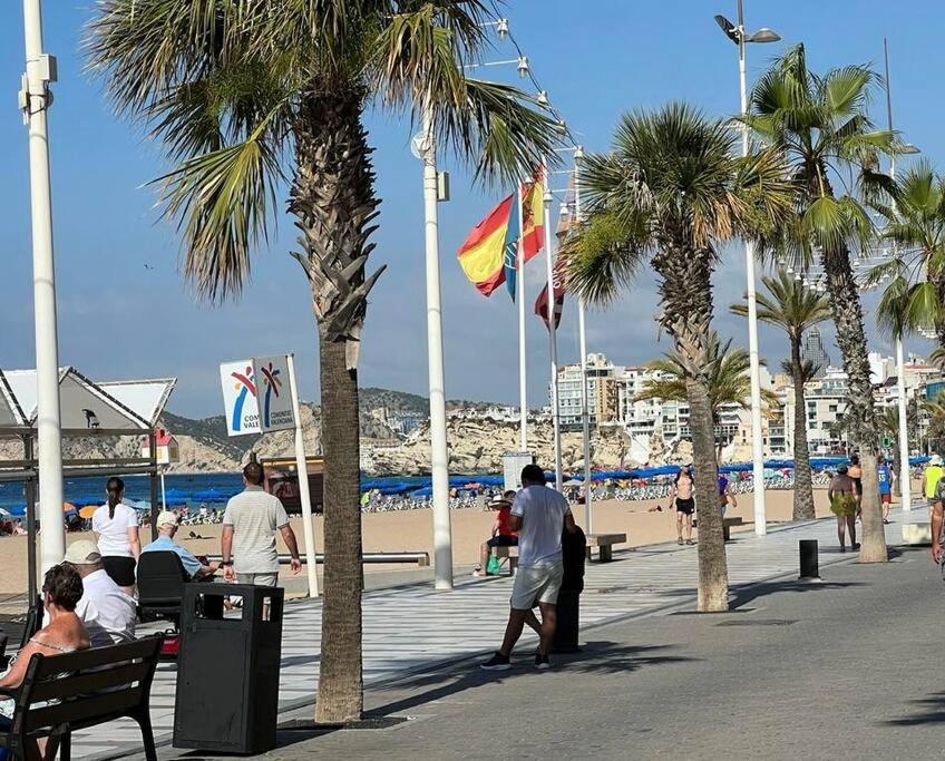 Ferienwohnung Apartamento Centrico Y En Primera Linea De Playa Benidorm Exterior foto