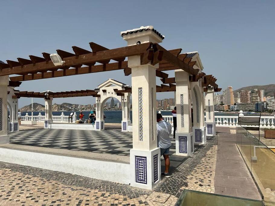 Ferienwohnung Apartamento Centrico Y En Primera Linea De Playa Benidorm Exterior foto